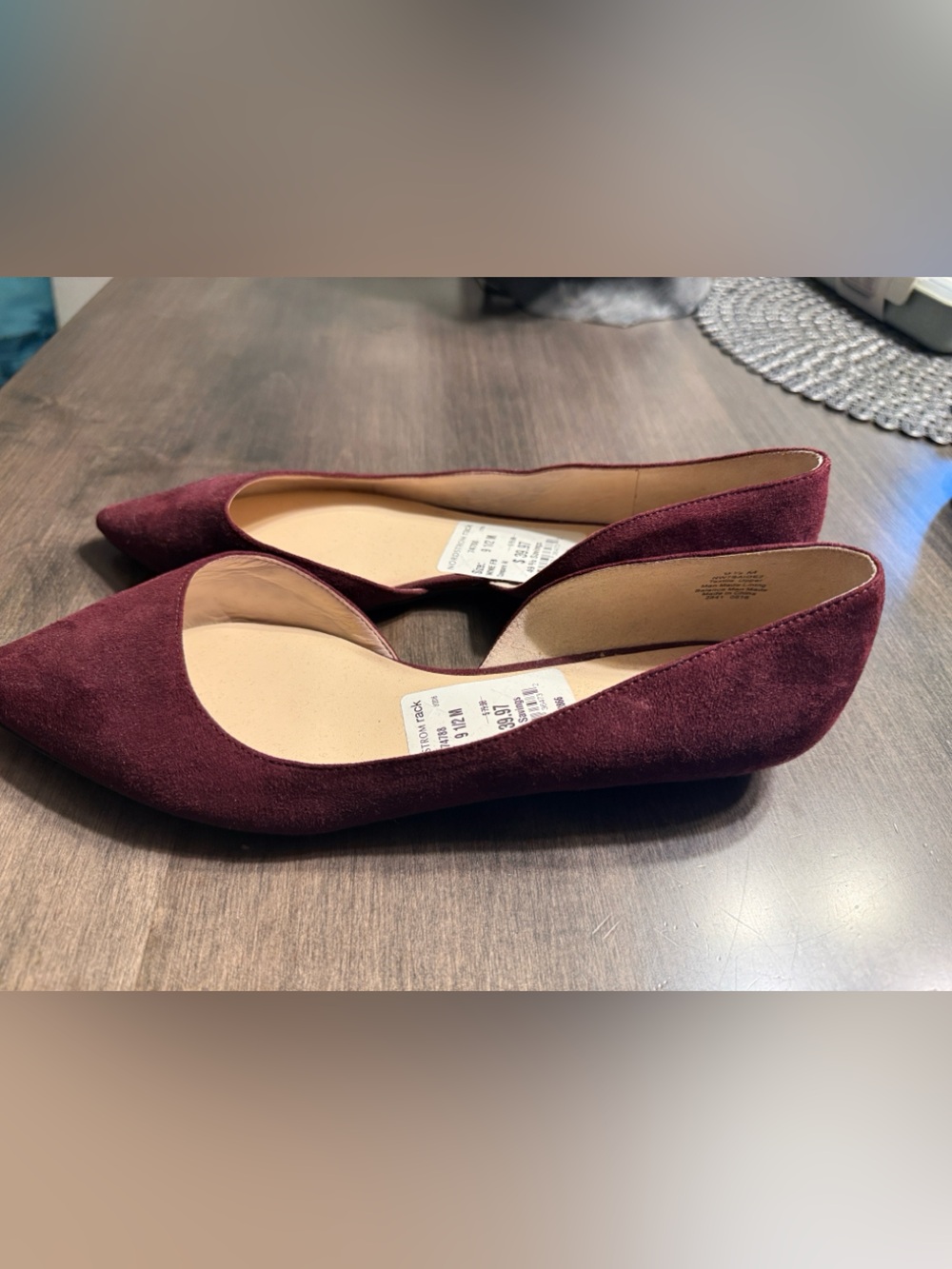 Nine West Women's Burgundy Pointed D'Orsay Flats - Picture 2 of 3
